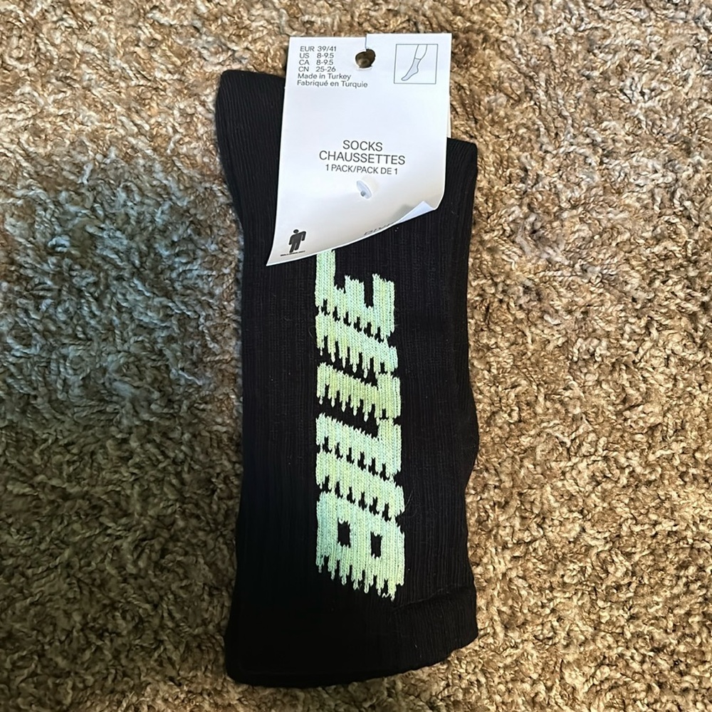 Billie Ellish socks
